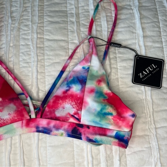 2/$30 NWT Triangle Bikini Top in Multicolor Tie Dye SZ 6 - Picture 4 of 11